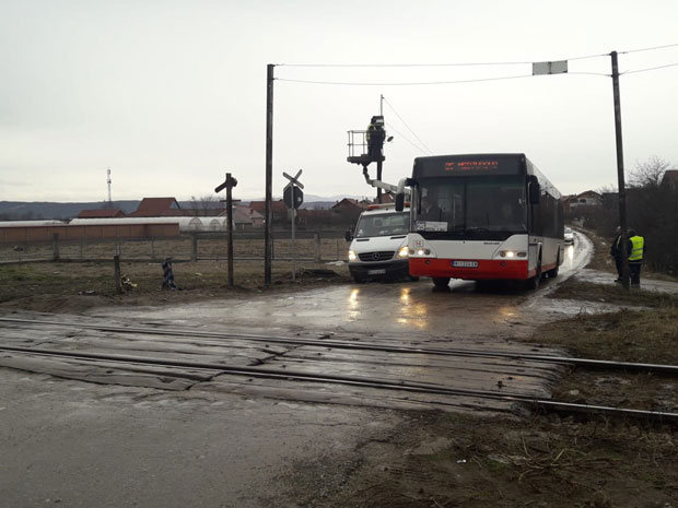 У АУТОБУСУ НА НИШКОЈ ТРАСИ СМРТИ: Неки жмуре, кану и сузе...